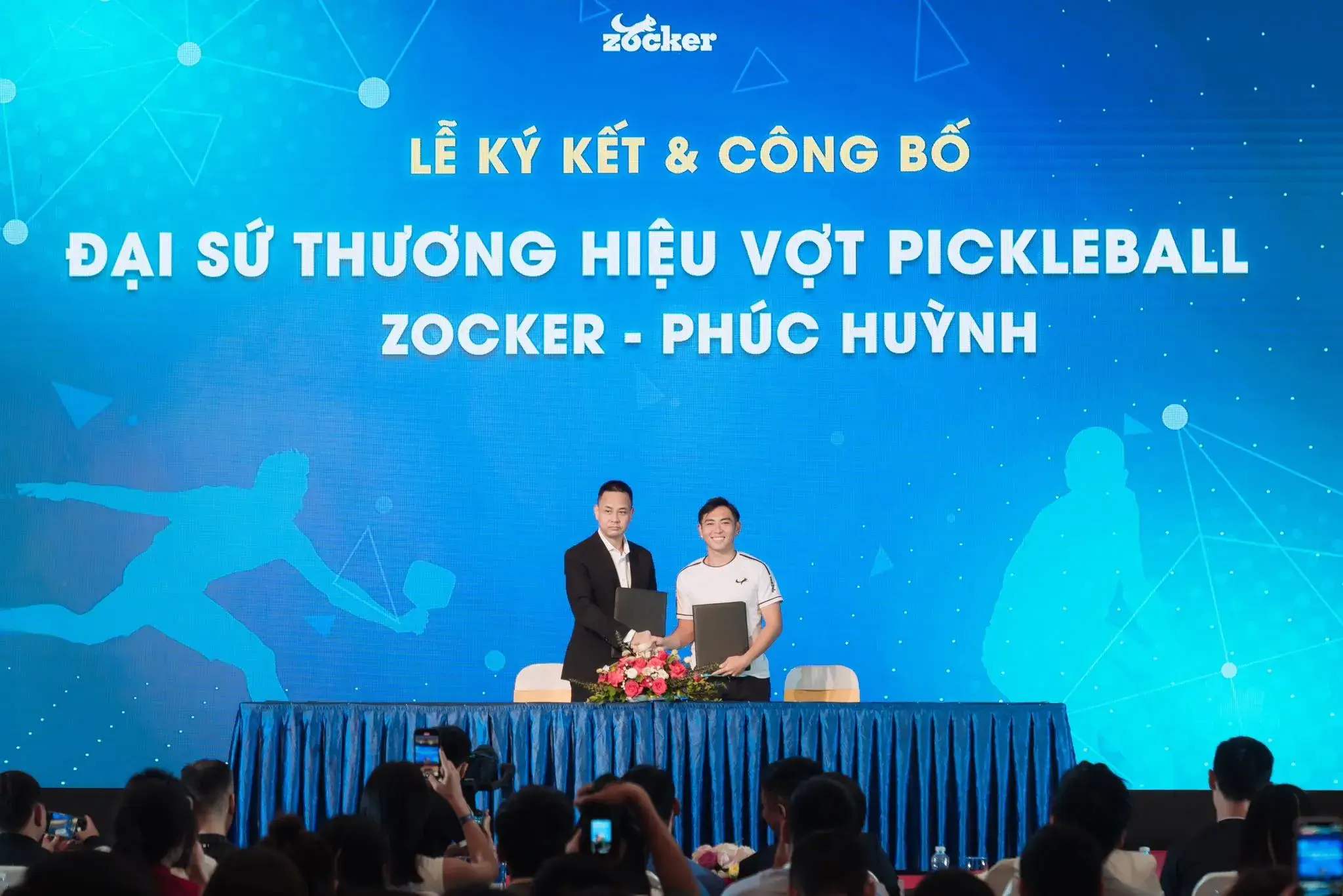 Zocker-Phuc-Huynh-ky-ket